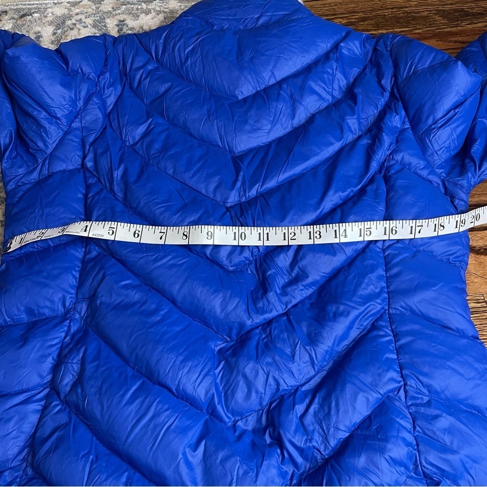 Calvin Klein Women's Blue Puffer Jacket - Picture 3 of 8